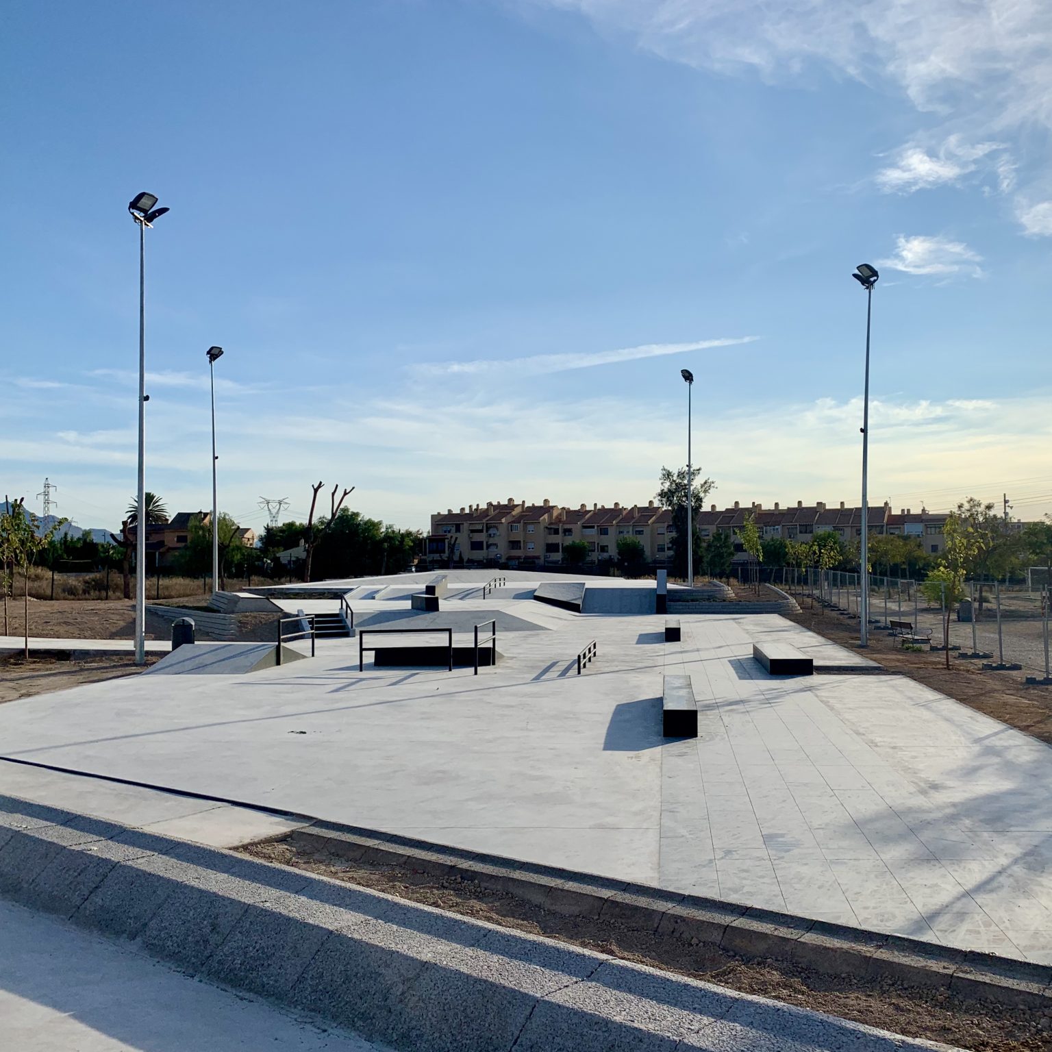Parque De Bolas San Vicente Del Raspeig SKATEPARK SAN VICENTE DEL RASPEIG - DANIEL YÁBAR ARQUITECTO
